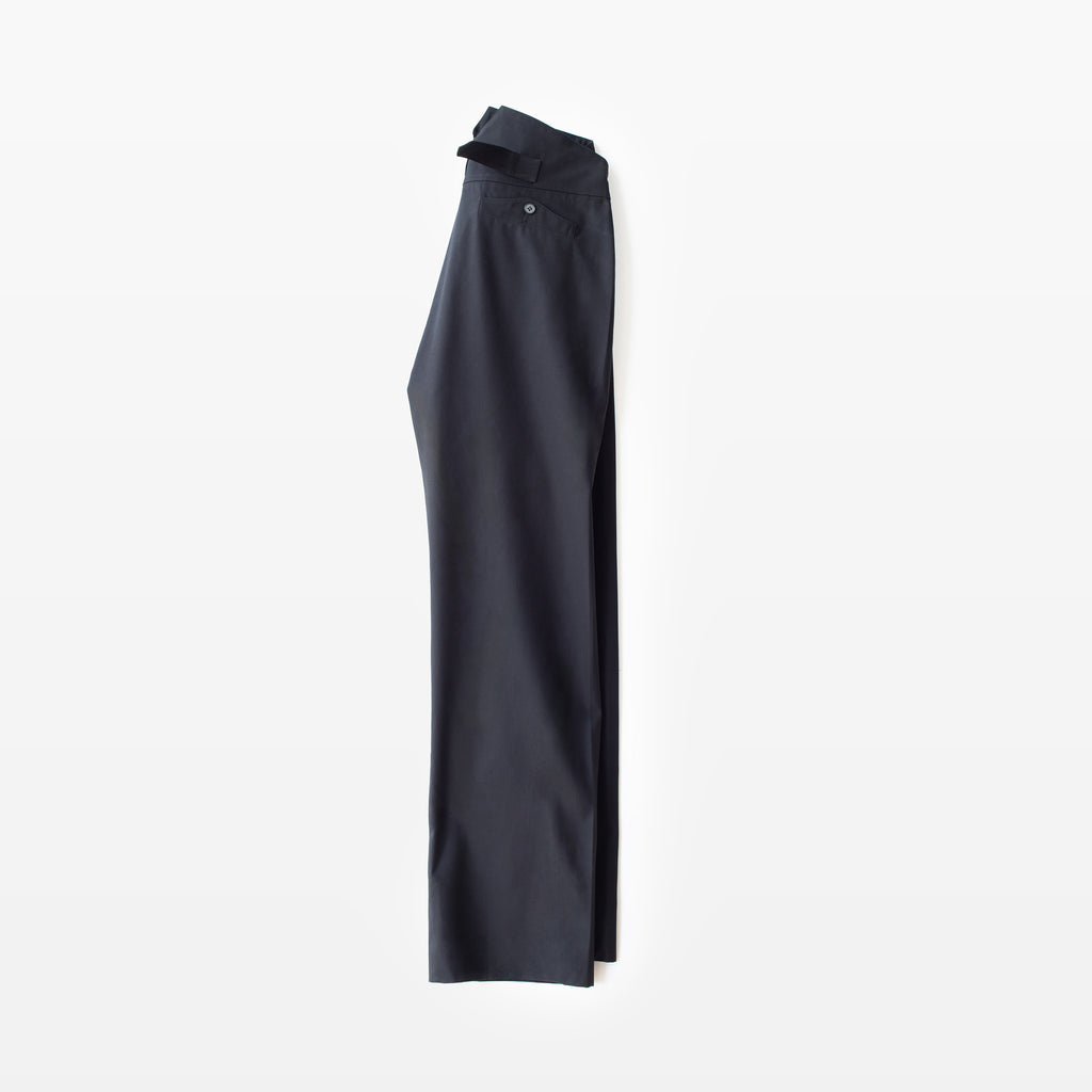 Karlshorst Straight Leg Pant